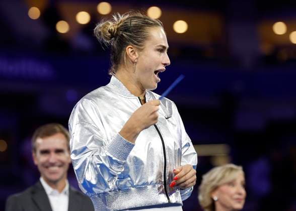 Aryna Sabalenka of Belarus waves her winners check for $5 million after defeating Amanda Anisimova at the Women s Finals of the 2025 US Open Tennis Championship in Arthur Ashe Stadium at the USTA Billie Jean King National Tennis Center in Flushing Meadows, New York on Saturday, September 6, 2025. Sabalenka defeated Anisimova 6-3, 7-6 to win her second consecutive US Open Championship.  NYP20250906146 JOHNxANGELILLO