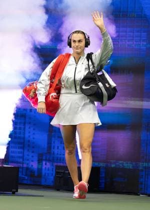 Aryna Sabalenka enters the court Womens Singles, Ladies Singles, Final, Final, US Open Championships 2025, USTA Billie Jean King National Tennis Center, Flushing Meadows, New York, USA Copyright: xJuergenxHasenkopfx