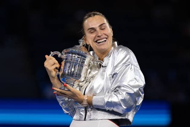 Winner Aryna Sabalenka with the trophy, Trophy, Ladies Singles, Final, Final, US Open Championships 2025, USTA Billie Jean King National Tennis Center, Flushing Meadows, New York, USA Copyright: xJuergenxHasenkopfx