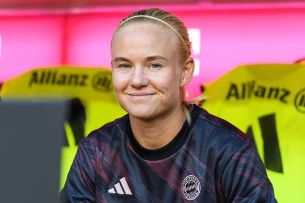 Munich, Germany, September 6th 2025: Portrait, headshot of Pernille Harder (21 FC Bayern Munich) on the bench before the Google Pixel Frauen Bundesliga match between FC Bayern Munich and Bayer Leverkusen at Allianz Arena, Munich, Germany. (Sven Beyrich SPP) Copyright: xSvenxBeyrich SPPx spp-en-SvBe-SvBe-20250906-ND5_2445
