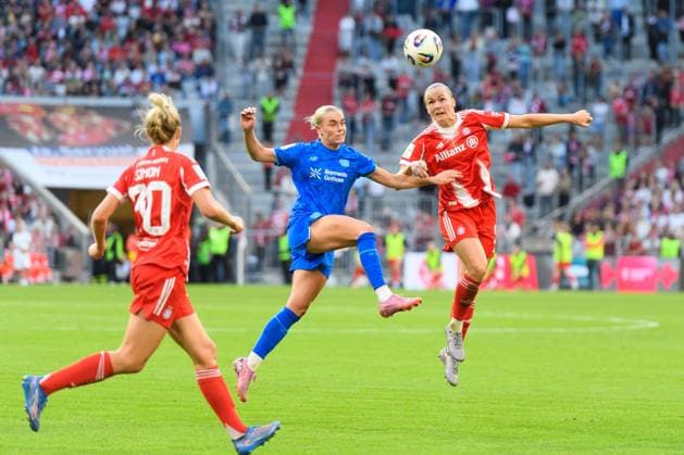 Munich, Germany, September 6th 2025: Cornelia Kramer (7 Bayer Leverkusen) and Magdalena Eriksson (5 FC Bayern Munich) going for a header during the Google Pixel Frauen Bundesliga match between FC Bayern Munich and Bayer Leverkusen at Allianz Arena, Munich, Germany. (Sven Beyrich SPP) Copyright: xSvenxBeyrich SPPx spp-en-SvBe-SvBe-20250906-ND5_2474