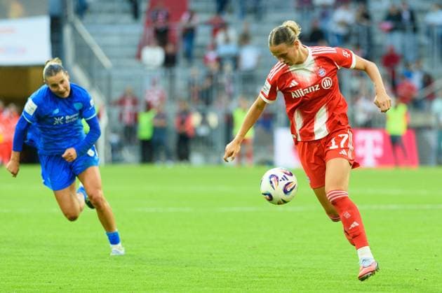 Munich, Germany, September 6th 2025: Klara Bühl Buehl (17 FC Bayern Munich) during the Google Pixel Frauen Bundesliga match between FC Bayern Munich and Bayer Leverkusen at Allianz Arena, Munich, Germany. (Sven Beyrich SPP) Copyright: xSvenxBeyrich SPPx spp-en-SvBe-SvBe-20250906-D4S_8154