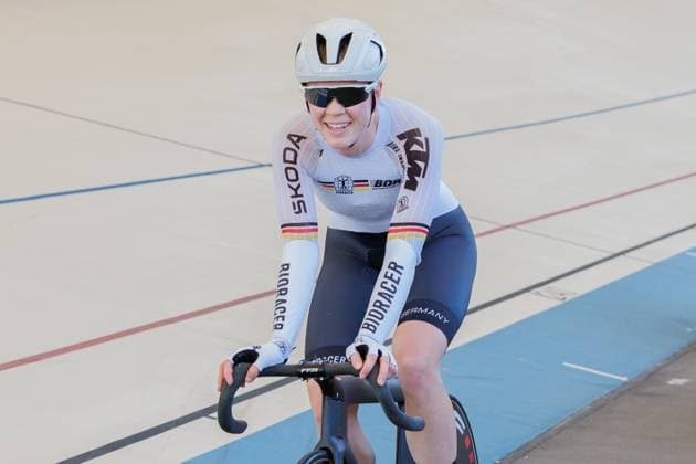 Lena Charlotte Reißner GER is the new European champion winner, first place, gold medal, gold medal, 06 09 2025, Erfurt Germany , track cycling, stayer and derny European Championships 2025 xprx