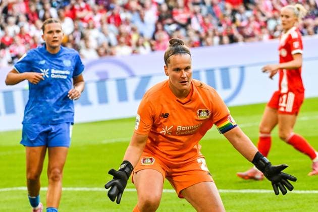 GER, FFBL, FC Bayern Munich vs Bayer 04 Leverkusen 06 09 2025, Allianz Arena, Munich, GER, FFBL, FC Bayern Munich vs Bayer 04 Leverkusen, in the picture Friederike Repohl Bayer Leverkusen, 27 nordphotoxGmbHx xHafner nph00200