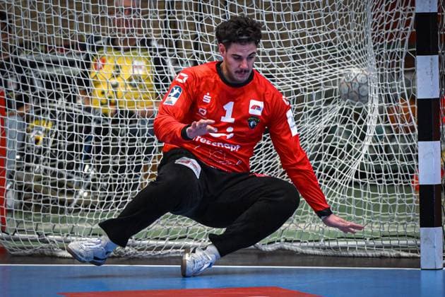 Deutschland: Handball 2. Bundesliga 2025 26, 06.09.2025, 2. Spieltag - HSG Krefeld Niederrhein vs Die Eulen Ludwigshafen - Sporthalle Glockenspitz (Krefeld), Finn Rüspeler (HSG Krefeld Niederrhein, 1) Copyright: xMarkusxVerwimpx