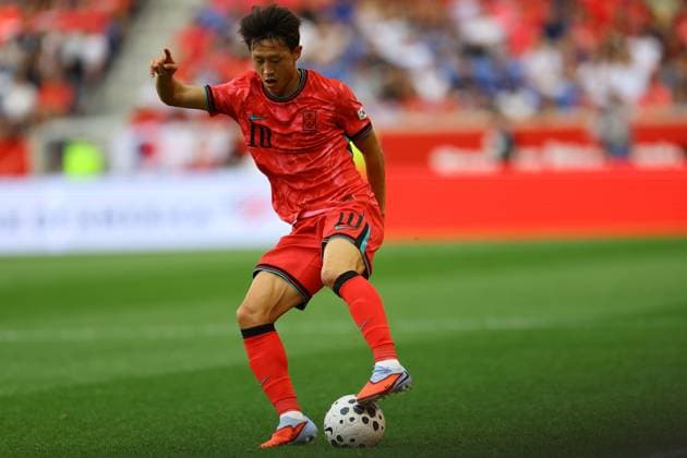 United States Vs. South Korea South Korea midfielder Lee Jae-Sung 10 plays during the friendly soccer match against the United States at Sports Illustrated Stadium in Harrison, N.J., on September 6, 2025. Harrison N.J. United States  Copyright: xGordonxDonovanx originalFilename:donovan-usavssou250906_npm82.jpg