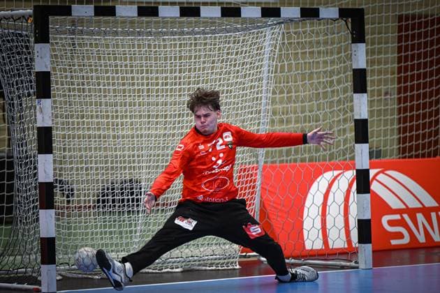 Germany Handball 2 Bundesliga 2025 26, 2 Matchday HSG Krefeld Niederrhein vs Die Eulen Ludwigshafen Sporthalle Glockenspitz Krefeld , Anel DurmiÄ‡ Anel Durmic HSG Krefeld Niederrhein, 72 Copyright: xMarkusxVerwimpx