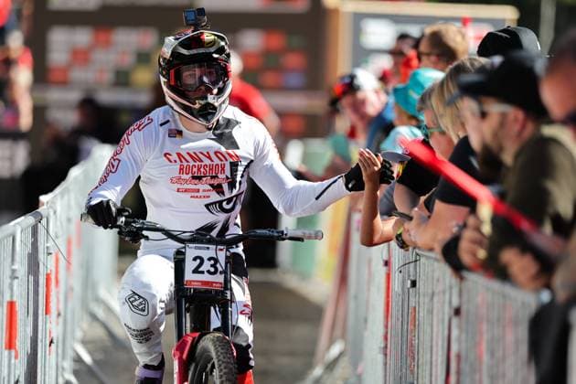 2025 UCI Mountain Bike World Championships Picture by Alex Whitehead SWpix.com - 07 09 2025 - Cycling - 2025 UCI Mountain Bike World Championships - Downhill - ChampÃ ry, Valais, Switzerland - Henri Kiefer (Germany) Copyright: x xSWpix.comx(t axPhotographyxHubxLtd)xAlexxWhitehead SWpix.comx SWP-3030-2405