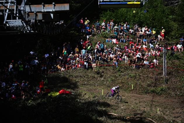 2025 UCI Mountain Bike World Championships Picture by Ed Sykes SWpix.com - 07 09 2025 - Cycling - 2025 UCI Mountain Bike World Championships - Downhill - ChampÃ ry, Valais, Switzerland - Women Elite Final - Amelia Dudek (Poland) Copyright: x xSWpix.comx(t axPhotographyxHubxLtd)xEdxSykes SWpix.comx SWP-3030-2420