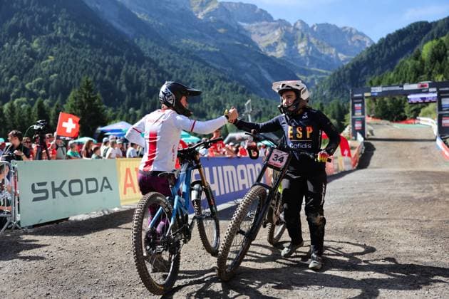 2025 UCI Mountain Bike World Championships Picture by Alex Whitehead SWpix.com - 07 09 2025 - Cycling - 2025 UCI Mountain Bike World Championships - Downhill - ChampÃ ry, Valais, Switzerland - Women Elite Final - Cristina Menendez Gonzalez (Spain) Copyright: x xSWpix.comx(t axPhotographyxHubxLtd)xAlexxWhitehead SWpix.comx SWP-3030-2429