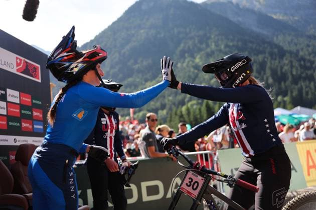 2025 UCI Mountain Bike World Championships Picture by Alex Whitehead SWpix.com - 07 09 2025 - Cycling - 2025 UCI Mountain Bike World Championships - Downhill - ChampÃ ry, Valais, Switzerland - Women Elite Final - Abigail Hogie (United States) Copyright: x xSWpix.comx(t axPhotographyxHubxLtd)xAlexxWhitehead SWpix.comx SWP-3030-2434
