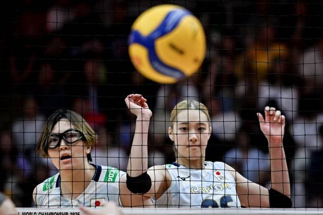 Japan v Brazil - FIVB Women’s World Volleyball Championship BANGKOK, THAILAND - SEPTEMBER 7: Yoshino Sato of Japan compete during the FIVB Women s Volleyball World Championship, WM, Weltmeisterschaft bronze medal match between Japan and Brazil at the Huamark Indoor Stadium in Bangkok, Thailand on September 7, 2025. Mustafa Hatipoglu Anadolu Bangkok Thailand. Editorial use only. Please get in touch for any other usage.  Copyright: x2025xAnadoluxMustafaxHatipoglux