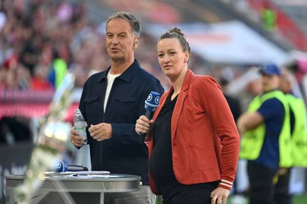 Football, Women, Almuth Schult has had her fourth child - Stock photos