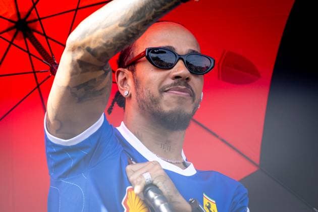 F1 ITALIAN GRAND PRIX SUNDAY Lewis Hamilton of Great Britain and Scuderia Ferrari during the drivers parade ahead of the sunday s race of the F1 Grand Prix of Italy - Formula 1 Pirelli Gran Premio D Italia 2025 at Autodromo Nazionale Monza Circuit on September 07, 2025, in Monza, Italy. Copyright: xx 080A1261