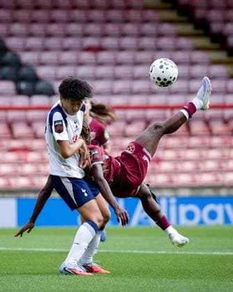 London, England, September 07 2025: Viviane Asseyi (20 West Ham) and Toko Koga (32 Tottenham Hotspur) in action during the Womens Super League game between Tottenham Hotspur and West Ham at Brisbane Road in London, England. (Photo by Pedro Porru Sports Press Photo SPP) Copyright: xPedroxPorrux xSPPx Sportspressphoto_SPR21796