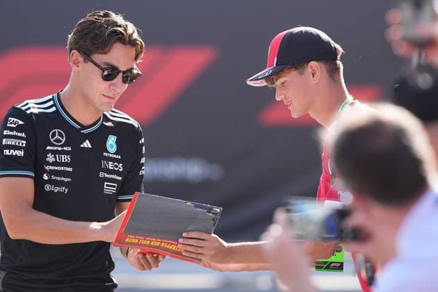 F1 Grand Prix of Italy MONZA, ITALY - SEPTEMBER 07: George Russell of Great Britain and Mercedes Team arrives at the paddock during the F1 Grand Prix of Italy at Autodromo Nazionale Monza on September 07, 2025 in Monza, Italy. Pier Marco Tacca Anadolu Monza Italy. Editorial use only. Please get in touch for any other usage.  Copyright: x2025xAnadoluxPierxMarcoxTaccax