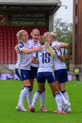 BetWright Stadium, Brisbane Road September 07 2025 Bethany England (9 Tottenham Hotspur) celebrating scoring their team s first goal after scoring a penalty during the Barclays Women s Super League game between Tottenham Hotspur vs West Ham United at BetWright Stadium in London , England . (Photo by Keeran Marquis Sports Press Photo SPP) (Keeran Marquis SPP) Copyright: xKeeranxMarquis SPPx spp-en-KeMa-spp_KeeMar_wsl_thfc_vs_whfc_505
