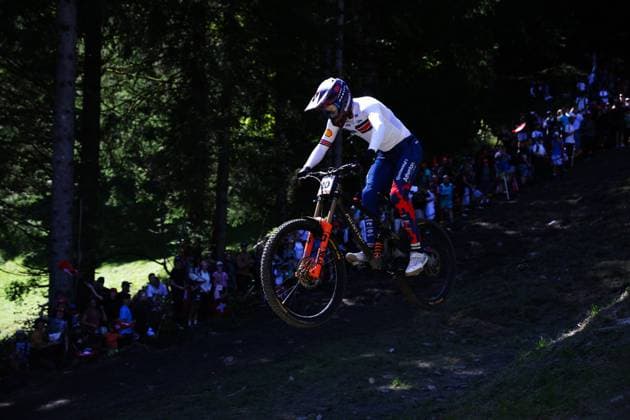 2025 UCI Mountain Bike World Championships Picture by Ed Sykes SWpix.com - 07 09 2025 - Cycling - 2025 UCI Mountain Bike World Championships - Downhill - ChampÃ ry, Valais, Switzerland - Men Elite Final - Charlie Hatton (Great Britain) Copyright: x xSWpix.comx(t axPhotographyxHubxLtd)xEdxSykes SWpix.comx SWP-3030-2663
