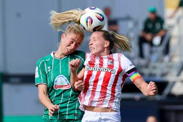 Sharon Beck Werder Bremen and Lisa Karl SC Freiburg battle for the ball, Google Pixel Frauen Bundesliga, Werder Bremen vs SC Freiburg, Platz 11 am Weserstadion, September 7, 2025 in Bremen, Germany Photo by Marco Steinbrenner DeFodi Images Sharon Beck Werder Bremen and Lisa Karl SC Freiburg battle for the ball, Google Pixel Womens Bundesliga, Werder Bremen vs SC Freiburg, Platz 11 am Weserstadion, September 7, 2025 in Bremen, Germany Photo by Marco Steinbrenner DeFodi Images DFB DFL REGULATIONS PROHIBIT ANY USE OF PHOTOGRAPHS AS IMAGE SEQUENCES AND OR QUASI VIDEO
