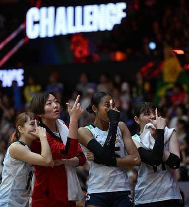 (250907) -- BANGKOK, Sept. 7, 2025 -- Players of Japan react during the final 3-4 match between Japan and Brazil at the Volleyball Women s World Championship, WM, Weltmeisterschaft in Bangkok, Thailand, Sept. 7, 2025. ) (SP)THAILAND-BANGKOK-VOLLEYBALL-WOMEN S WORLD CHAMPIONSHIP-FINAL 3-4-JAPAN VS BRAZIL HouxZhaokang 