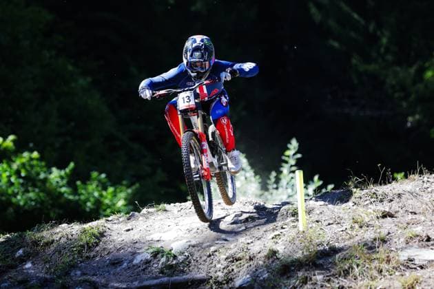 2025 UCI Mountain Bike World Championships Picture by Ed Sykes SWpix.com - 07 09 2025 - Cycling - 2025 UCI Mountain Bike World Championships - Downhill - ChampÃ ry, Valais, Switzerland - Men Elite Final - Ryan Pinkerton (United States) Copyright: x xSWpix.comx(t axPhotographyxHubxLtd)xEdxSykes SWpix.comx SWP-3030-2684