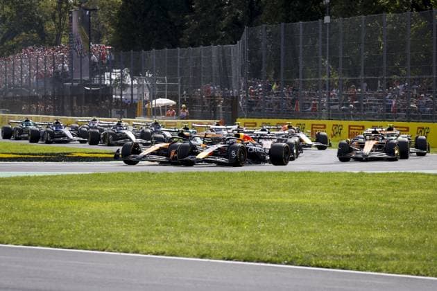 MONZA - Max Verstappen (Red Bull Racing), Lando Norris (McLaren), and Oscar Piastri (McLaren) in action at the Monza circuit during the start of the Italian Grand Prix. ANP SEM VAN DER WAL xVIxANPxSportx xxANPxIVx 535277956 originalFilename: 535277956.jpg