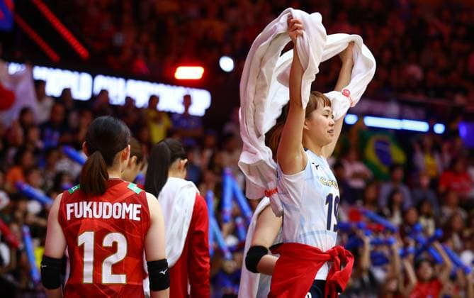 (250907) -- BANGKOK, Sept. 7, 2025 -- Iwasawa Miiku of Japan celebrates scoring during the final 3-4 match between Japan and Brazil at the Volleyball Women s World Championship, WM, Weltmeisterschaft in Bangkok, Thailand, Sept. 7, 2025. ) (SP)THAILAND-BANGKOK-VOLLEYBALL-WOMEN S WORLD CHAMPIONSHIP-FINAL 3-4-JAPAN VS BRAZIL SunxWeitong 