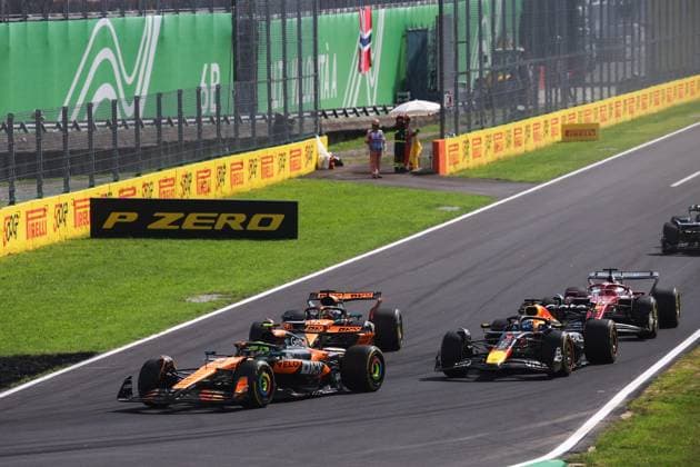 F1 - ITALIAN GRAND PRIX 2025 04 NORRIS Lando (gbr), McLaren F1 Team MCL39, action, 01 VERSTAPPEN Max (nld), Red Bull Racing RB21, action during the 2025 Formula 1 Pirelli Grand Premio d™Italia, 2025 Italian Grand Prix, 16th round of the 2025 FIA Formula One World Championship, WM, Weltmeisterschaft from September 5 to 7, 2025 on the Autodromo Nazionale Monza, in Monza, Italy - MonzaItaly  Copyright: xXavixBonillax