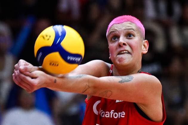 Turkiye v Italy - FIVB Women’s World Volleyball Championship BANGKOK, THAILAND - SEPTEMBER 7: Turkiye’s Ebrar Karakurt in action during the FIVB Women’s Volleyball World Championship, WM, Weltmeisterschaft final match between Turkiye and Italy at Huamark Indoor Stadium in Bangkok, Thailand, on September 7, 2025. Mustafa Hatipoglu Anadolu Banghok Thailand. Editorial use only. Please get in touch for any other usage.  Copyright: x2025xAnadoluxMustafaxHatipoglux