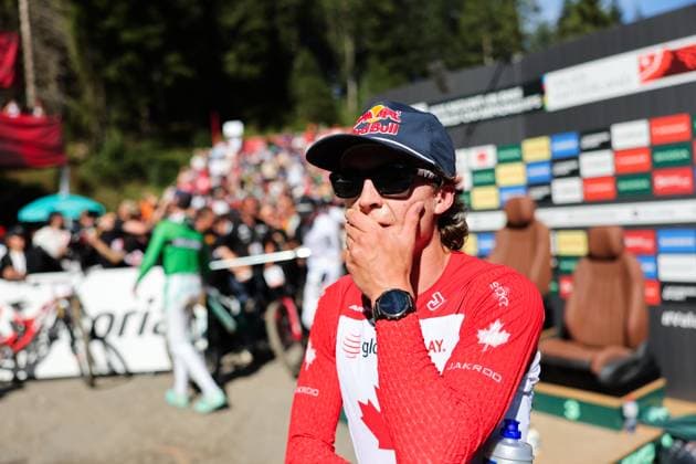 2025 UCI Mountain Bike World Championships Picture by Alex Whitehead SWpix.com - 07 09 2025 - Cycling - 2025 UCI Mountain Bike World Championships - Downhill - ChampÃ ry, Valais, Switzerland - Men Elite Final - Jackson Goldstone (Canada) wins the Men s Elite Downhill World Championship, WM, Weltmeisterschaft Copyright: x xSWpix.comx(t axPhotographyxHubxLtd)xAlexxWhitehead SWpix.comx SWP-3030-2721