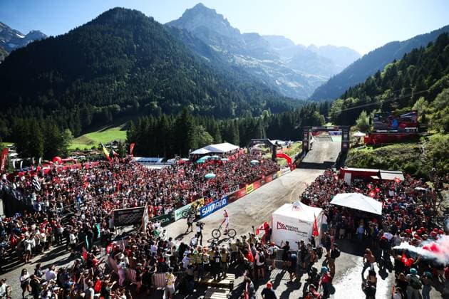 2025 UCI Mountain Bike World Championships Picture by Michal Cerveny SWpix.com - 07 09 2025 - Cycling - 2025 UCI Mountain Bike World Championships - Downhill - ChampÃ ry, Valais, Switzerland - Men Elite Final - A general view(GV) of the finish are as Jackson Goldstone (Canada) finishes his run Copyright: x xSWpix.comx(t axPhotographyxHubxLtd)xMichalxCerveny SWpix.comx SWP-3030-2723