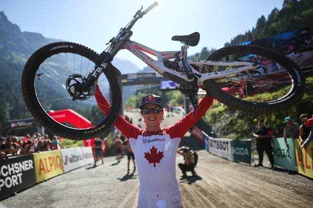 2025 UCI Mountain Bike World Championships Picture by Michal Cerveny SWpix.com - 07 09 2025 - Cycling - 2025 UCI Mountain Bike World Championships - Downhill - ChampÃ ry, Valais, Switzerland - Men Elite Final - Jackson Goldstone (Canada) wins the Men s Elite Downhill World Championship, WM, Weltmeisterschaft Copyright: x xSWpix.comx(t axPhotographyxHubxLtd)xMichalxCerveny SWpix.comx SWP-3030-2730