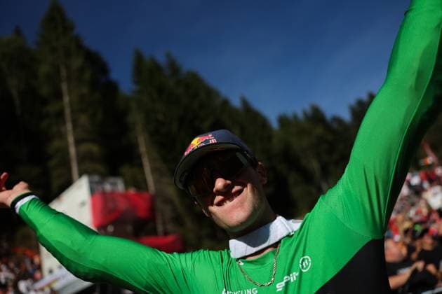 2025 UCI Mountain Bike World Championships Picture by Alex Whitehead SWpix.com - 07 09 2025 - Cycling - 2025 UCI Mountain Bike World Championships - Downhill - ChampÃ ry, Valais, Switzerland - Men Elite Final - Ronan Dunne (Ireland) finishes third Copyright: x xSWpix.comx(t axPhotographyxHubxLtd)xAlexxWhitehead SWpix.comx SWP-3030-2745