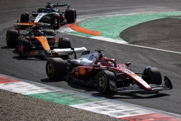 September 7, 2025, Monza, Italy: Charles Leclerc of Ferrari, Oscar Piastri of McLaren during the F1 Grand Prix of Italy at Autodromo Nazionale Monza on September 07, 2025 in Monza, Italy Monza Italy - ZUMAz156 0832805856st Copyright: xBeataxZawrzelx