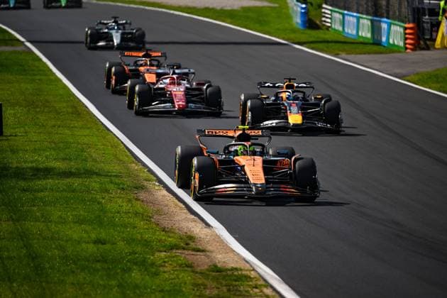 F1 - ITALIAN GRAND PRIX 2025 04 NORRIS Lando (gbr), McLaren F1 Team MCL39, action during the 2025 Formula 1 Pirelli Grand Premio d™Italia, 2025 Italian Grand Prix, 16th round of the 2025 FIA Formula One World Championship, WM, Weltmeisterschaft from September 5 to 7, 2025 on the Autodromo Nazionale Monza, in Monza, Italy - MonzaItaly  Copyright: xDPPIx
