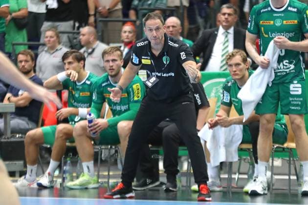 DAIKIN HBL SC DHfK Leipzig vs HSG Wetzlar, 07 09 25 Head Coach Raul Alonso SC DHfK Leipzig emotional on the sideline Handball, DAIKIN HBL, 1 Bundesliga, Season 2025 2026, Matchday 3 SC DHfK Leipzig vs HSG Wetzlar on 07 09 25 at Quarterback Immobilien Arena Leipzig Copyright: xBEAUTIFULxSPORTS JanxKaeferx
