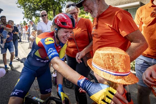 LICHTENVOORDE - Cyclist Ellen van Dijk after the final stage of the Simac Ladies Tour. The Lidl-Trek rider will retire from professional cycling after this season. ANP WOUTER DE WILDE xVIxANPxSportx xxANPxIVx 535281628 originalFilename: 535281628.jpg