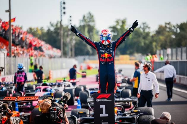 Formula 1 Pirelli Gran Premio d’Italia 2025 Alexis Perrin OVERTAKE MAXPPP - 07 09 2025 01 VERSTAPPEN Max (nld), Oracle Red Bull Racing, portrait winner of the Formula 1 Pirelli Gran Premio d’Italia 2025, the 16th round of the 2025 FIA Formula 1 World Championship, WM, Weltmeisterschaft at Autodromo Nazionale Monza in Monza, Italy, from 04 to 07 September 2025  Copyright: xOVERTAKE MAXPPPxAlexisxPerrinx OVT202509074945 OVT202509074945