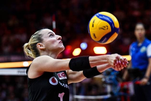 Turkiye v Italy - FIVB Women’s World Volleyball Championship BANGKOK, THAILAND - SEPTEMBER 7: Turkiye’s Gizem Orge in action during the FIVB Women’s Volleyball World Championship, WM, Weltmeisterschaft final match between Turkiye and Italy at Huamark Indoor Stadium in Bangkok, Thailand, on September 7, 2025. Mustafa Hatipoglu Anadolu Banghok Thailand. Editorial use only. Please get in touch for any other usage.  Copyright: x2025xAnadoluxMustafaxHatipoglux