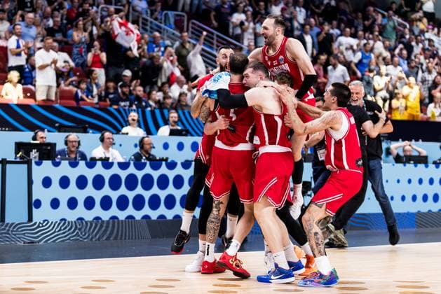FIBA EuroBasket 2025: Frankreich - Georgien; 07.09.2025 Jubel bei den Georgiern nach Abpfiff und Sieg FIBA EuroBasket 2025: Frankreich - Georgien, Riga, Arena Riga am 07.09.2025 *** FIBA EuroBasket 2025 France Georgia 07 09 2025 Georgians cheer after the final whistle and victory FIBA EuroBasket 2025 France Georgia, Riga, Arena Riga on 07 09 2025 Copyright: xBEAUTIFULxSPORTS Wunderlx