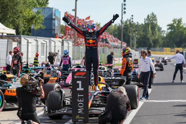 Winner, Winner, Max Verstappen Oracle Red Bull Racing 1 , Race, Italian Grand Prix, Motorsport, Men, Formula 1, 07 09 2025 Monza Lombardy Italy Copyright: xkolbert-press ChristianxKolbertx