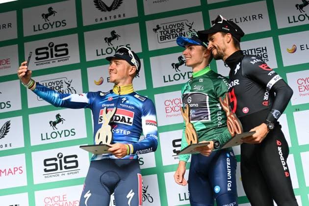 2025 Lloyds Tour of Britain Picture by Simon Wilkinson SWpix.com - 07 09 2025 - Cycling - 2025 Lloyds Tour of Britain - Stage 6: Newport to Cardiff - Overall General Classification Podium - Romain GrÃ goire (Groupama FDJ) Wins the 2025 Lloyds Tour of Britain General Classification, Remco Evenepoel (Soudal Quick-Step) Second Place and Julian Alaphilippe (Tudor Pro Cycling Team) Third Place Copyright: x xSWpix.comx(t axPhotographyxHubxLtd)xSimonxWilkinson SWpix.comx SWP-3069-2664