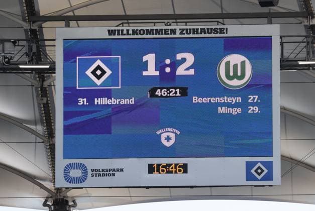 Half-time 1 2 Football, GER, Women, Women, Flyeralarm Womens Bundesliga, Season 2025 2026, Volksparkstadion, 1 Matchday Hamburger SV vs VfL Wolfsburg