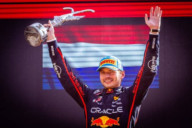 F1 ITALIAN GRAND PRIX SUNDAY Max Verstappen of the Netherlands and Oracle Red Bull Racing celebrates after the sunday s race of the F1 Grand Prix of Italy - Formula 1 Pirelli Gran Premio D Italia 2025 at Autodromo Nazionale Monza Circuit on September 07, 2025, in Monza, Italy. Copyright: xx 080A2289