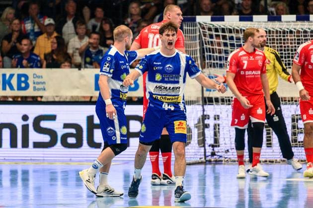 Stephan, Seitz Rueckraum Rechts, ThSV Eisenach, 44 with the cheer GER, Thuringia, ThSV Eisenach vs MT Melsungen, 1 Daikin Handballbundesliga, Handball, Matchday 3, Season 2025 2026, 07 09 2025 GER, Thuringia, ThSV Eisenach vs MT Melsungen, 1 Daikin Handballbundesliga, Handball, Matchday 3, Season 2025 2026, 07 09 2025 Eisenach Copyright: xEibner-Pressefoto MartinxHerbstx EP_MHT