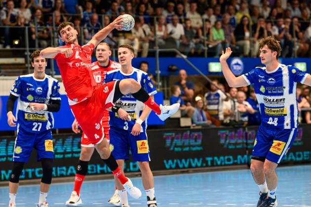 Nikolaj, Enderleit right back, MT Melsungen, 4 , Dainis, Kristopans right back, MT Melsungen, 10 , Oskar Joelsson ThSV Eisenach, 3 , Philipp, Meyer Kreislaeufer, ThSV Eisenach, 27 GER, Thuringia, ThSV Eisenach vs MT Melsungen, 1 Daikin Handballbundesliga, Handball, Matchday 3, Season 2025 2026, 07 09 2025 GER, Thuringia, ThSV Eisenach vs MT Melsungen, 1 Daikin Handballbundesliga, Handball, Matchday 3, Season 2025 2026, 07 09 2025 Eisenach Copyright: xEibner-Pressefoto MartinxHerbstx EP_MHT