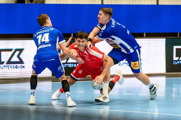 Vincent, Buechner left back, ThSV Eisenach, 74 , Nikolaj, Enderleit right back, MT Melsungen, 4 , Oskar Joelsson ThSV Eisenach, 3 GER, Thuringia, ThSV Eisenach vs MT Melsungen, 1 Daikin Handballbundesliga, Handball, Matchday 3, Season 2025 2026, 07 09 2025 GER, Thuringia, ThSV Eisenach vs MT Melsungen, 1 Daikin Handballbundesliga, Handball, Matchday 3, Season 2025 2026, 07 09 2025 Eisenach Copyright: xEibner-Pressefoto MartinxHerbstx EP_MHT