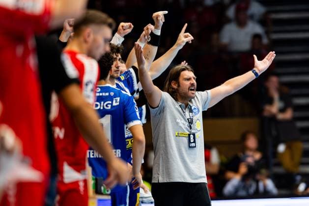 07 09 2025, GER, Handball, Men, Season 25 26, Daikin 1 Bl, 3 Matchday ThSV Eisenach MT Melsungen Sebastian Hinze ThSV Eisenach,Coach 99817 Eisenach Werner Assmann Halle Am Sportp Thueringen Germany