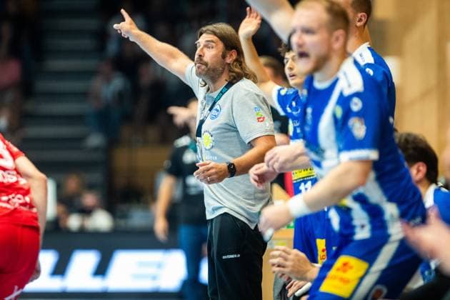 Eisenach , 070925 , 1 Handball Bundesliga THSV Eisenach vs MT Melsungen In the picture coach Sebastian Hinze Eisenach