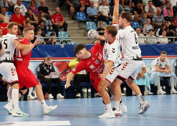 07 09 2025, Germany, Bietigheim, Handball 2 Bundesliga, SG BBM Bietigheim vs VfL Lübeck Schwartau, Max Prantner BBM